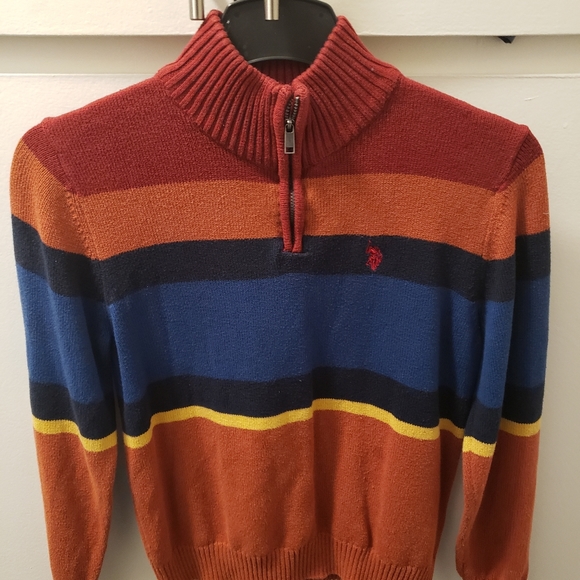 Sweater - Picture 1 of 3